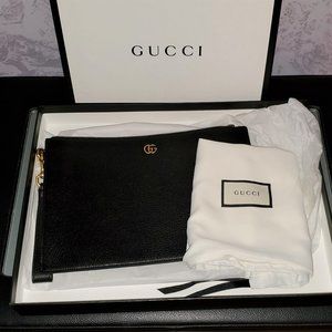 GG Marmont leather pouch